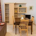 Azzurra Apartment